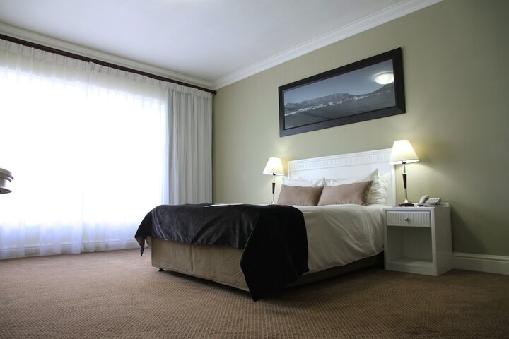 Room 5 of 52