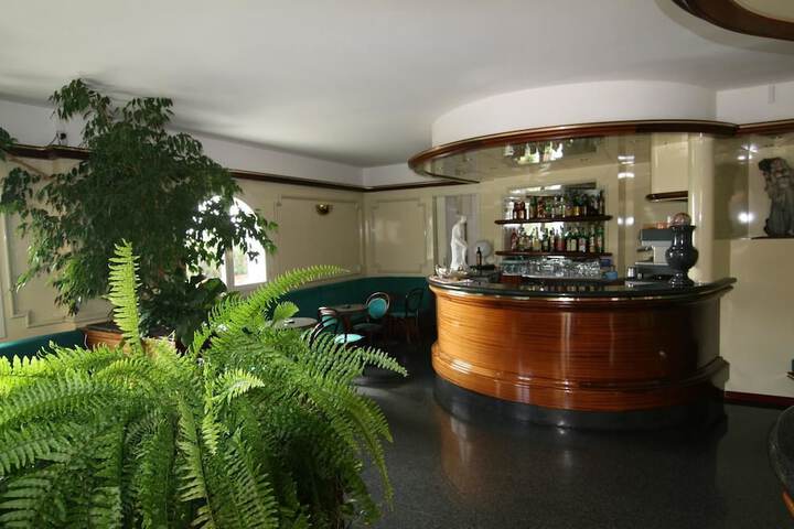 Guest Lobby