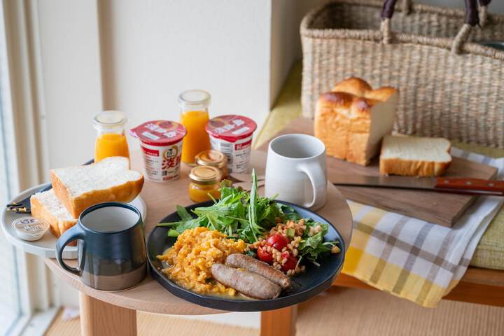 Breakfast/Coffee Service 39 of 45