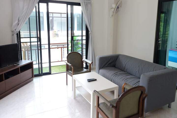 Room 12 of 27