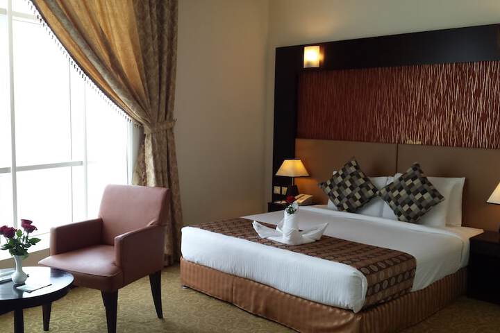Room 22 of 77