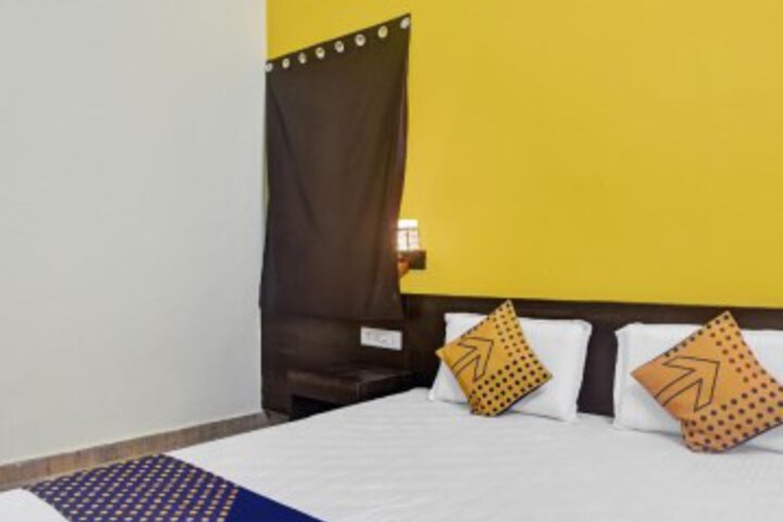 SPOT ON 81580 Hotel Bhopal Residency