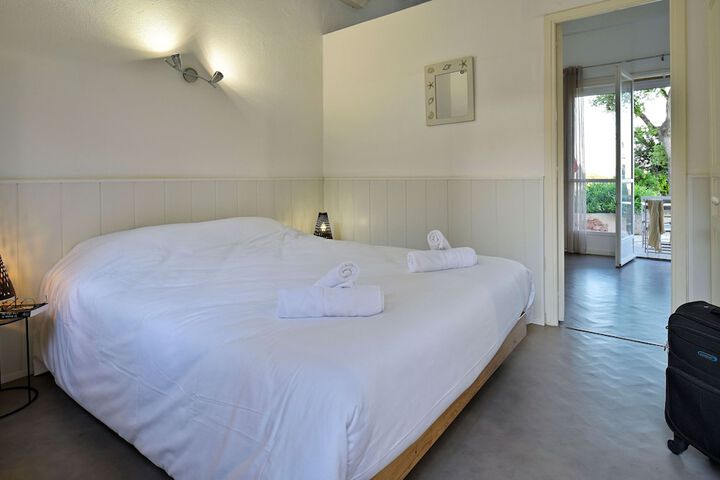 Room 7 of 290