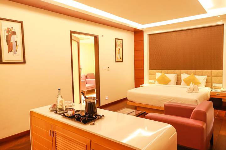 Room 28 of 150