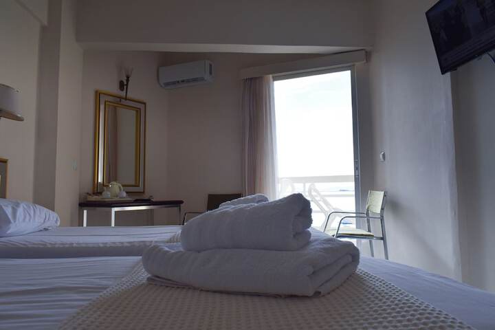 Room 132 of 261