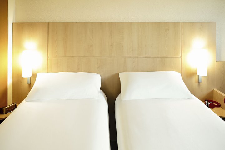 Room 3 of 81
