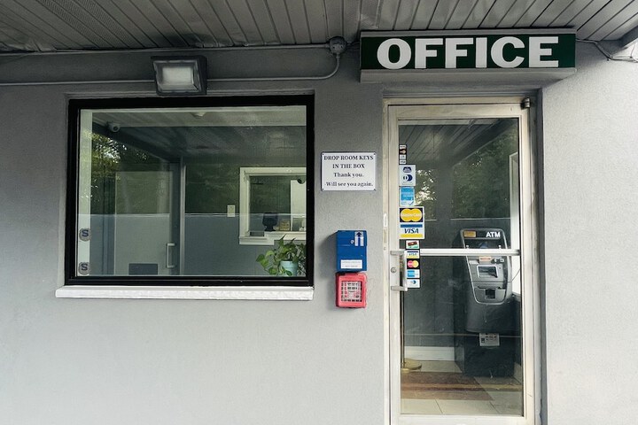 Hotel Interior 4 of 18