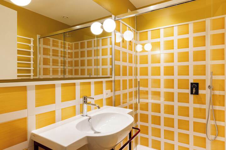 Clean Restrooms