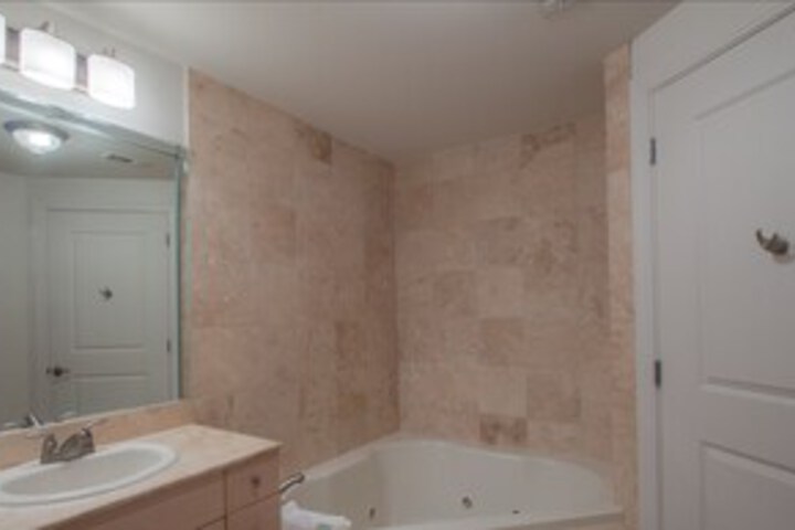 Room 7 of 29