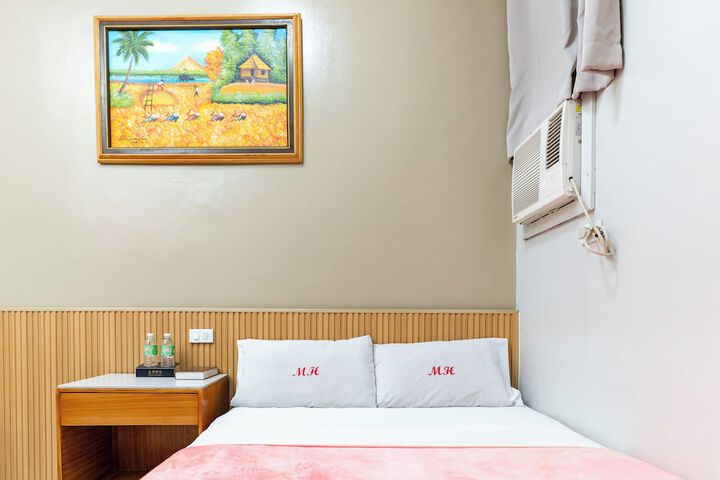 Room 10 of 21