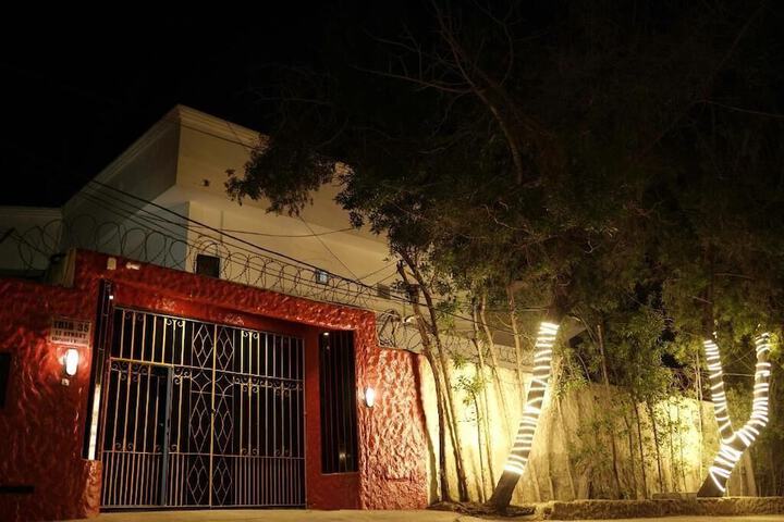 Diamond Lodge karachi