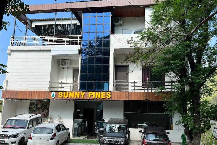 Sunny Pines Resort