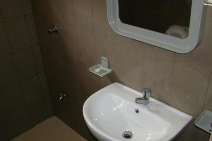 New Pawana Hotel