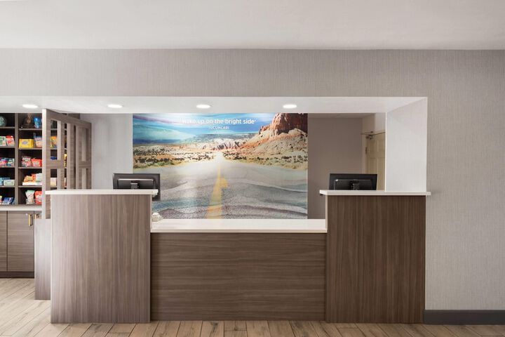 Guest Lobby