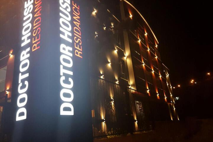 Doctor House Hotel