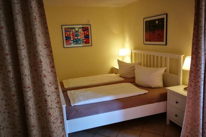 Room 17 of 35