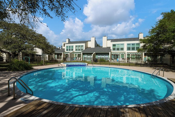 Pool 57 of 84