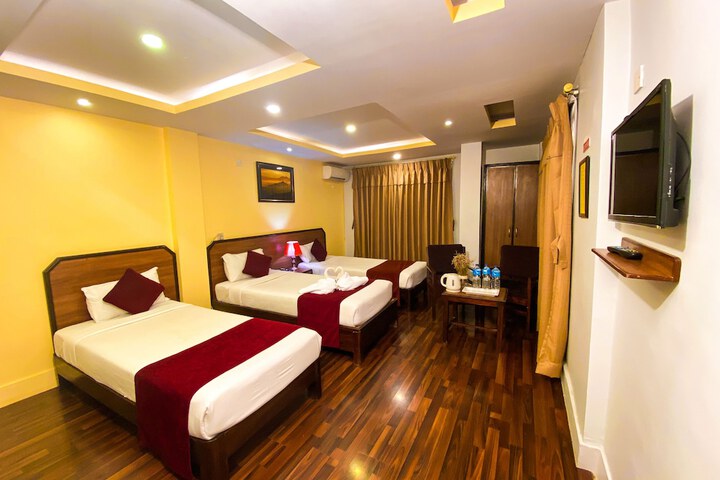 Room 16 of 44