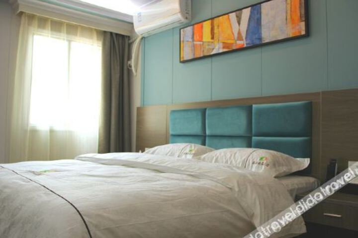 Hotel 8 of 20