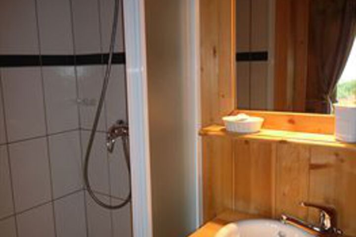 Room 3 of 18