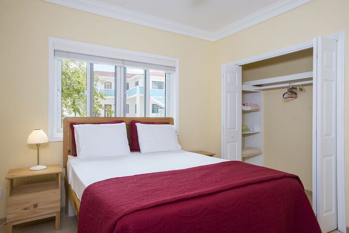 Room 3 of 46