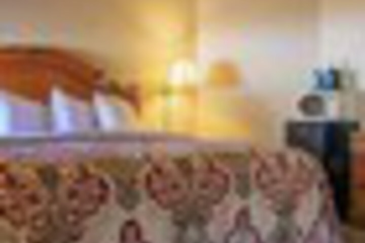 Room 23 of 150