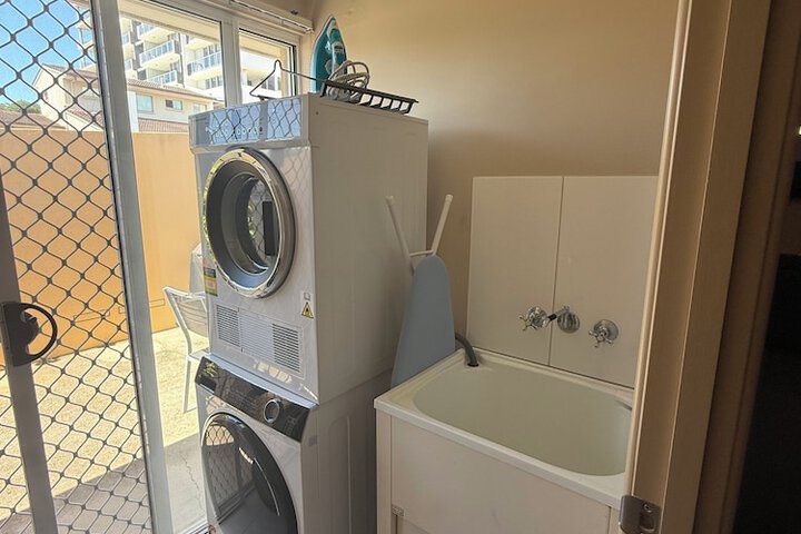 Laundry 19 of 29