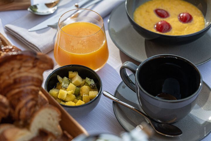 Breakfast/Coffee Service 33 of 37