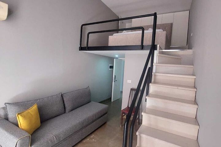 Room 3 of 20