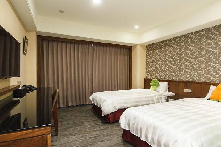 Room 10 of 47