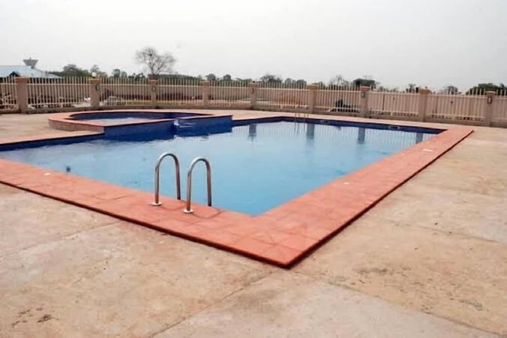 Pool 16 of 49