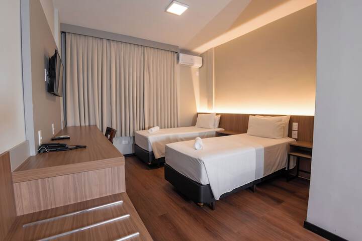 Room 6 of 22