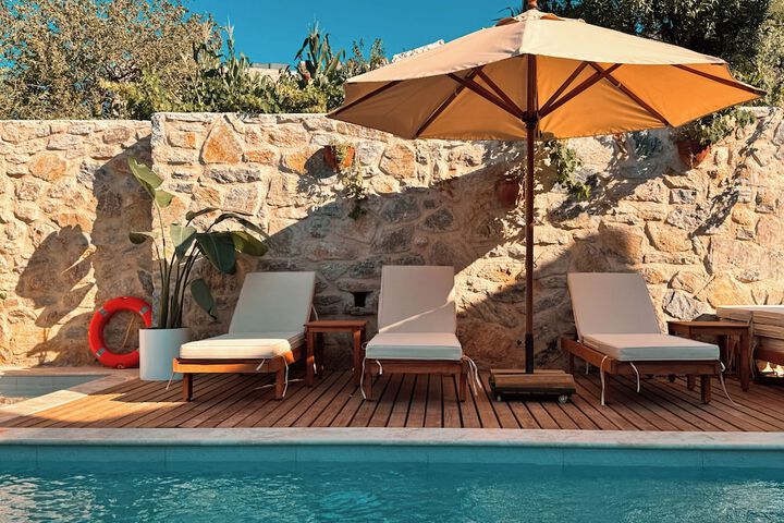 Pool 44 of 63
