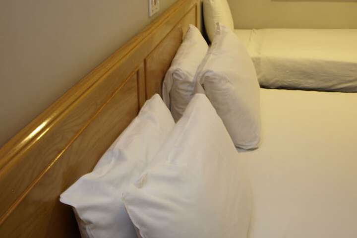 Room 84 of 236
