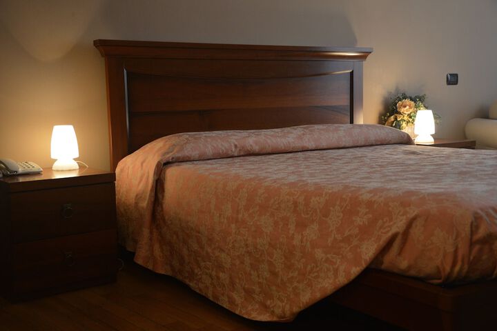 Room 5 of 64