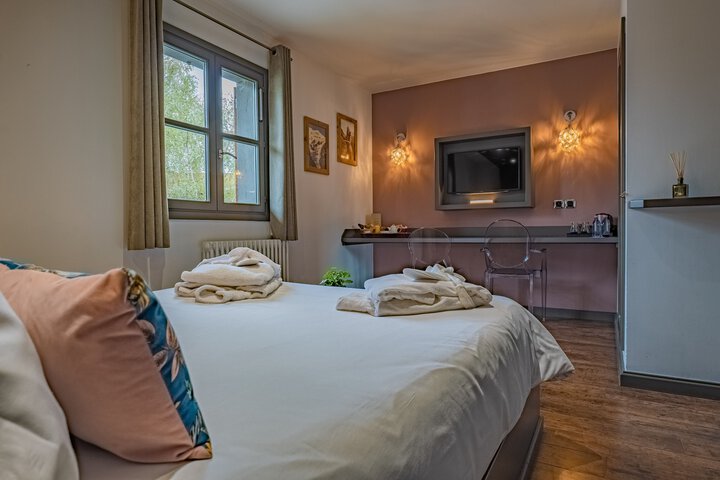 Room 13 of 80