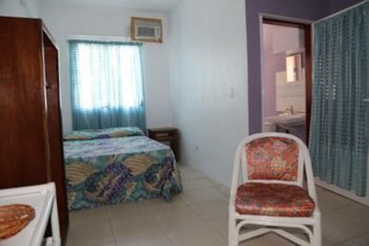 Room 10 of 21