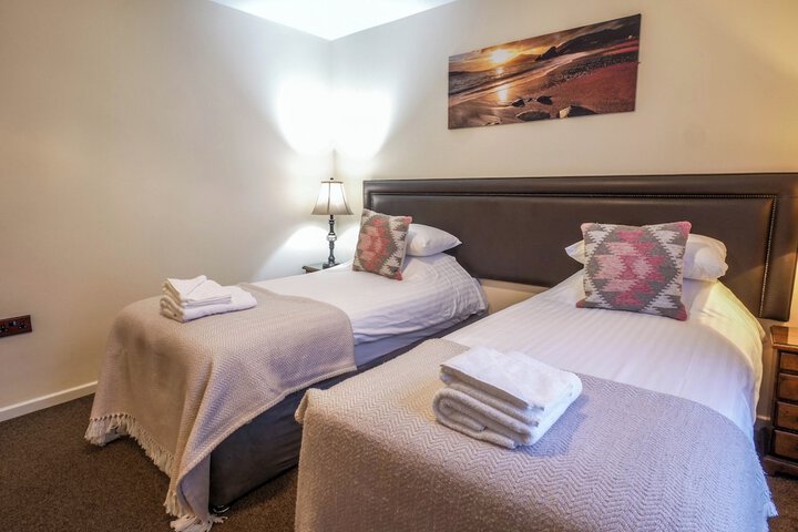 Room 4 of 264