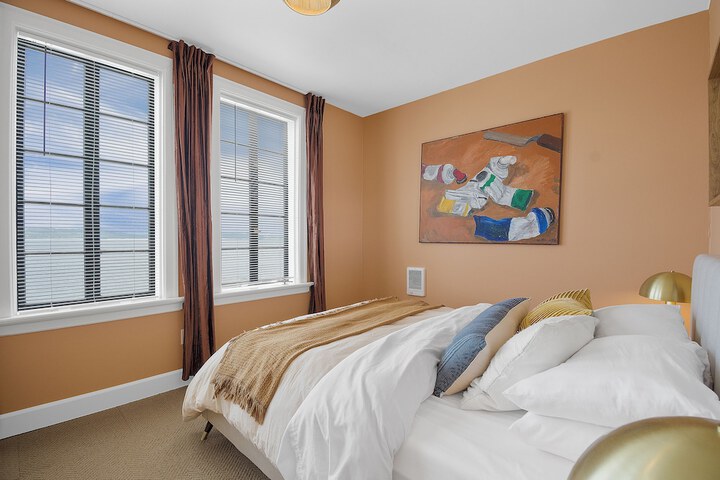 Room 63 of 172