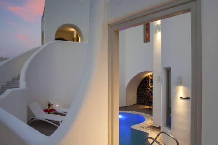 Hotel 225 of 230
