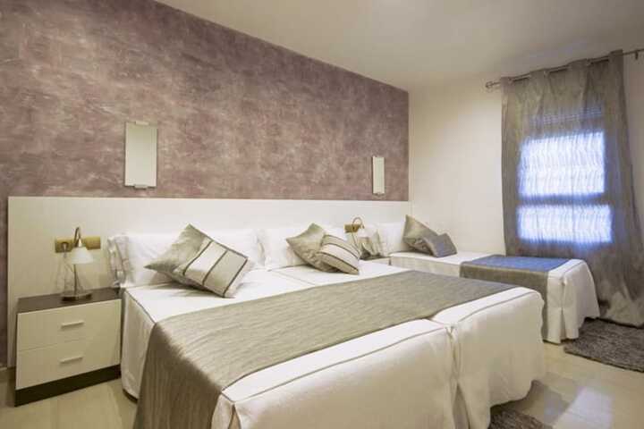 Room 3 of 31