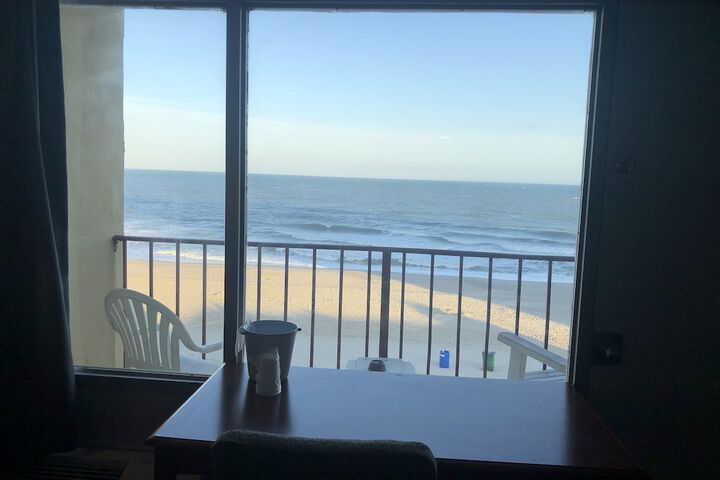 Premier Studio 2 Queen Beds Ocean Front Kitchenette (10 of 15)