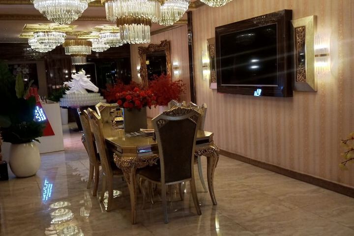Hotel Interior 10 of 77