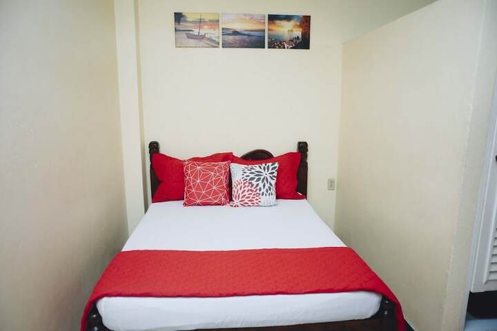 Room 2 of 30