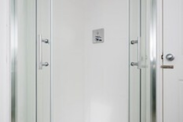 Room 5 of 26