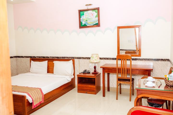 Room 12 of 35
