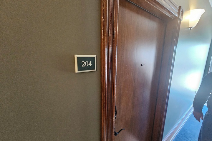 Ballroom/Hall 53 of 66