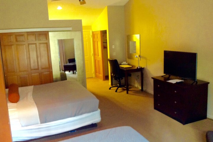 Room 12 of 53