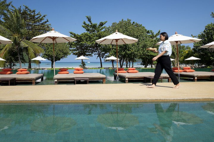 Hotel Pool
