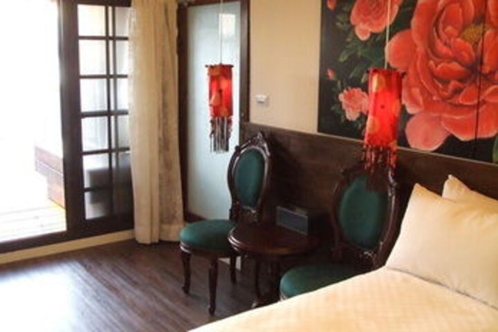 Room 16 of 35